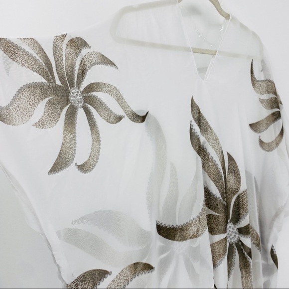 Cruise Club Floral Fringe pullover V-neck Coverup - Picture 9 of 15